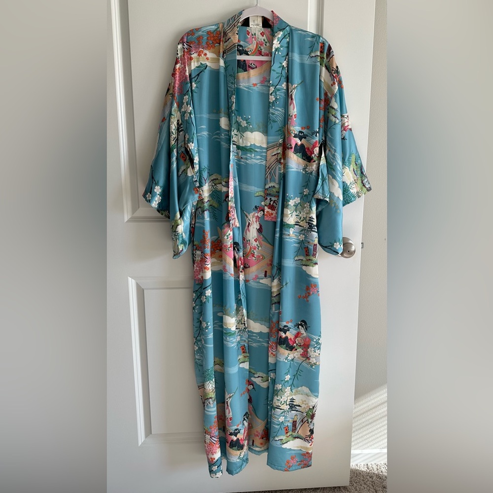 100% Silk Geisha Kimono/Robe Long Blue ,Boat And Floral Motifs-Made in Japen !đ - Picture 2 of 14